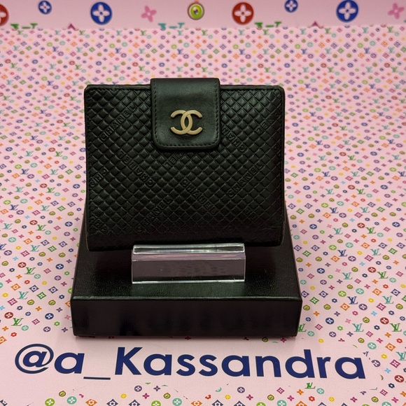 Chanel Chocolate Bar-Luxe wallet that’s sweet, dark & Just a bit naughty(box inc - Picture 1 of 7
